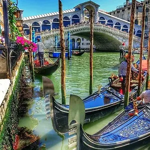  Affittacamere Alloggio Rialto View Italia